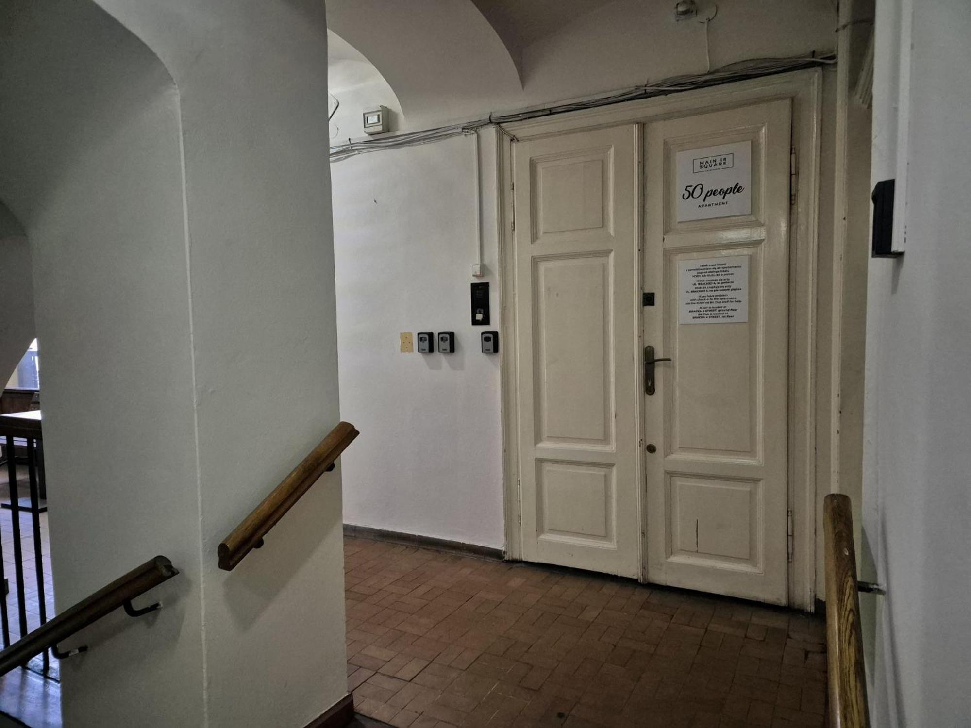 50 People Apartment Krakow Exterior photo